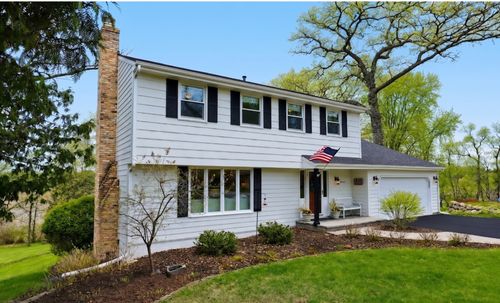 1085 Oak Circle, Wayzata, MN, 55391 | Card Image