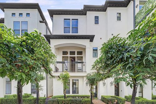 634 Nagle St, Houston, TX, 77003-2341 | Card Image