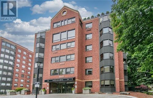 611-20 Ellen St E, Kitchener, ON, N2H6R7 | Card Image