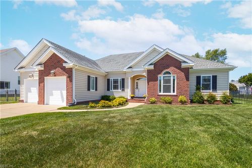 1813 Royale Walk Dr, Virginia Beach, VA, 23456-5297 | Card Image