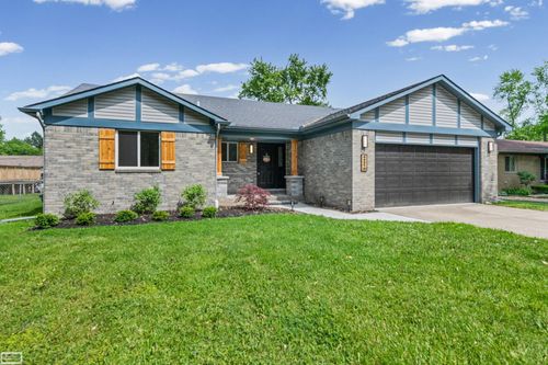 45310 Fairchild Rd Road, Macomb Township, MI, 48042 | Card Image