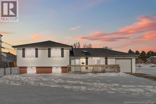 35 Nowlan Dr, Riverview, NB, E1B1G1 | Card Image