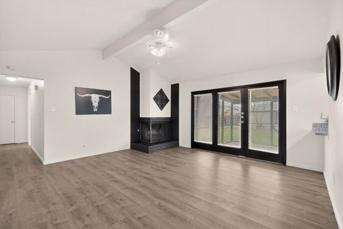 1538 Oakbrook St, Lancaster, TX, 75134-2906 | Card Image