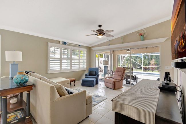 3484 Se Cormorant Pl, Condo with 2 bedrooms, 2 bathrooms and null parking in Hobe Sound FL | Image 12