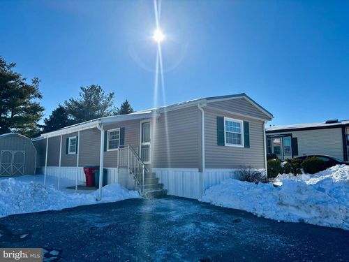 1004 Heath Ave, READING, PA, 19605-3316 | Card Image