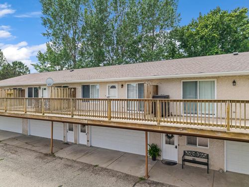 815 Kingston Street N, Caledonia, MN, 55921 | Card Image