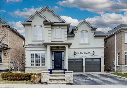 4612 Doug Wright Dr, Burlington, ON, L7M0L6 | Card Image