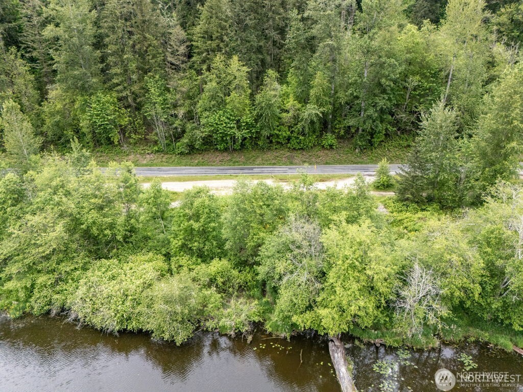 Land in Eatonville 4