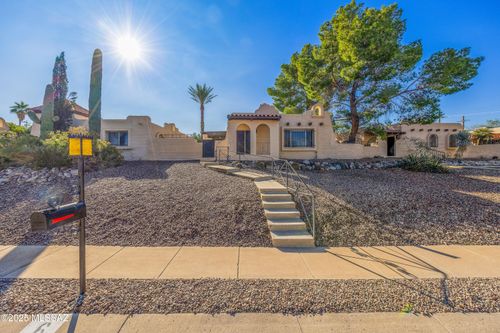 6-810 N Camino Santiago, Tucson, AZ, 85745-2270 | Card Image