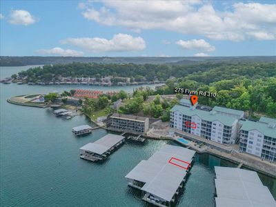 310 - 275 Flynn Rd, Condo with 3 bedrooms, 2 bathrooms and null parking in LAKE OZARK MO | Image 1