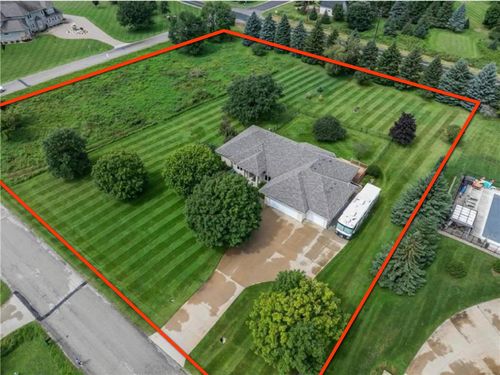 2631 Hawk Hill Ln Sw, Rochester, MN, 55902-3518 | Card Image