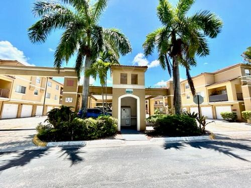 303-741 N Pine Island Rd, Plantation, FL, 33324-1351 | Card Image