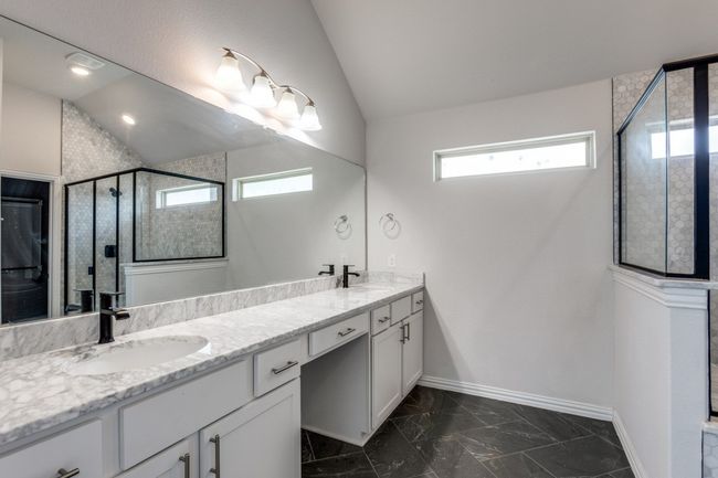 509 Oleander Loop, House other with 4 bedrooms, 3 bathrooms and 4 parking in Buda TX | Image 18