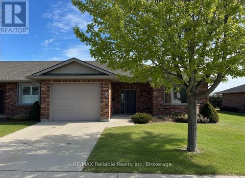 15 Bayfield Mews Lane, Bayfield, ON, N0M1G0 | Card Image