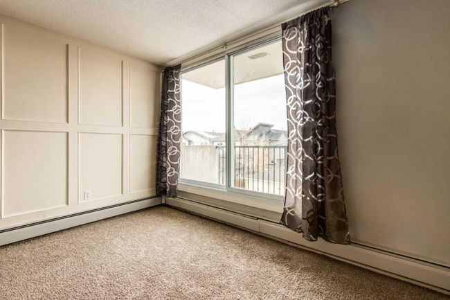 307 - 2512 1 Avenue Nw, Home with 2 bedrooms, 1 bathrooms and 1 parking in Calgary AB | Image 17