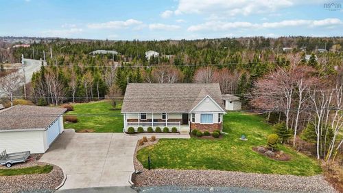 33 Astour Drive, Eastern Passage, NS, B3G1P9 | Card Image