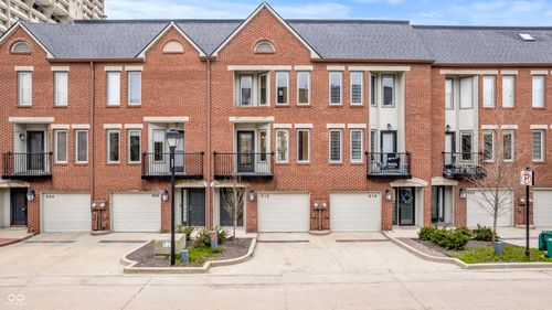 512 Lockerbie Cir N, Indianapolis, IN, 46202-3672 | Card Image