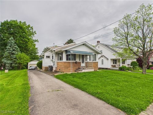 1654 Wakefield Ave, Youngstown, OH, 44514-1061 | Card Image