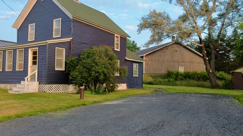 10 Lawrence Avenue, Greenville, ME, 04441 | Card Image