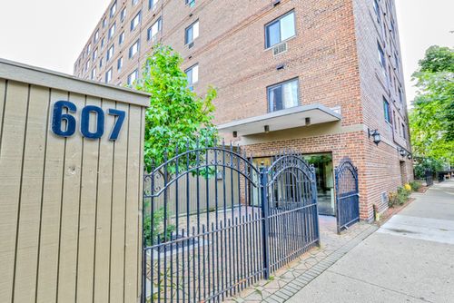 812-607 W Wrightwood Ave, Chicago, IL, 60614-2461 | Card Image