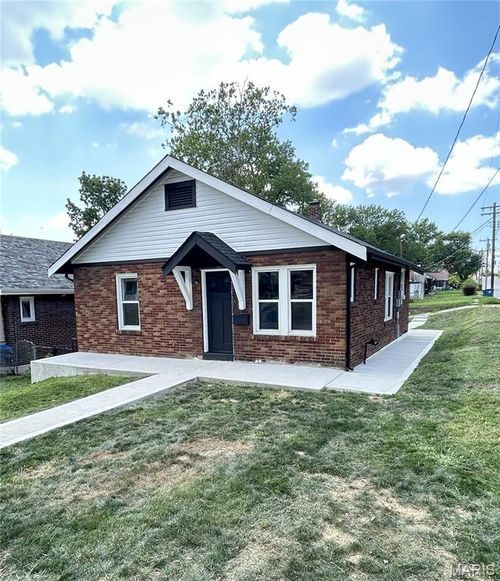 2835 Walton Rd, Saint Louis, MO, 63114-4552 | Card Image