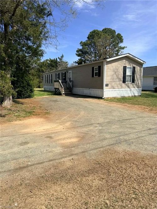 3515 Forrest Ave, Efland, NC, 27243-9475 | Card Image