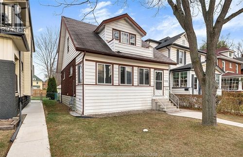 upper-no-bsmt-930 Church Street, Windsor, ON, N9A4T9 | Card Image