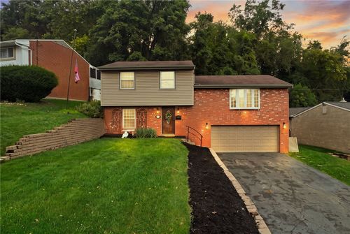 72 Woody Crest Dr, Pittsburgh, PA, 15234-3212 | Card Image