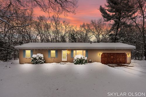 3057 Junior Pl, Twin Lake, MI, 49457-9444 | Card Image