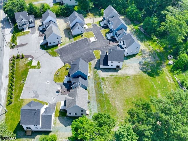 5 Margots Way, House other with 2 bedrooms, 2 bathrooms and null parking in Newfoundland NJ | Image 13