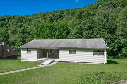 15182 Route 259 Hwy, New Florence, PA, 15944-7736 | Card Image