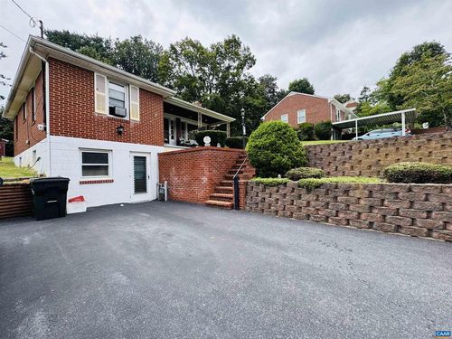 1608 Gibson Ct, STAUNTON, VA, 24401-1751 | Card Image