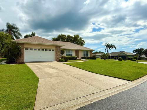 2130 Saxon Ln, LAKELAND, FL, 33810-6233 | Card Image