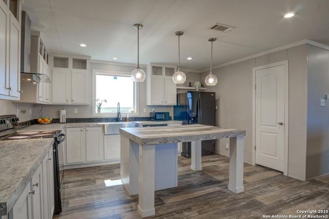 4817 W Fm 476, House other with 4 bedrooms, 2 bathrooms and null parking in Poteet TX | Image 12