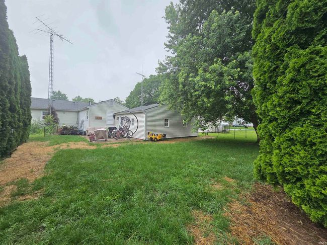603 E 1 St St, House other with 2 bedrooms, 2 bathrooms and null parking in Fowler IN | Image 33