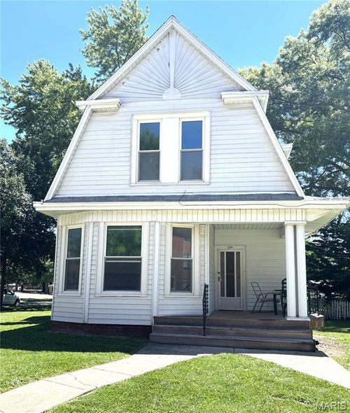 224 N Elm Street, Greenville, IL, 62246 | Card Image