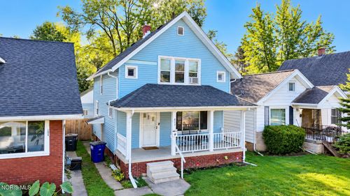 823 Toronto Ave, Toledo, OH, 43609-3045 | Card Image