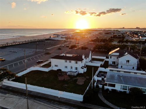 2000 Ocean Blvd, Atlantic Beach, NY, 11509-1229 | Card Image