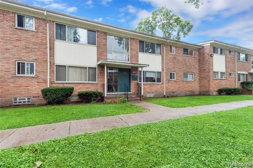 apt-27-17288 Bentler St, Detroit, MI, 48219-4707 | Card Image