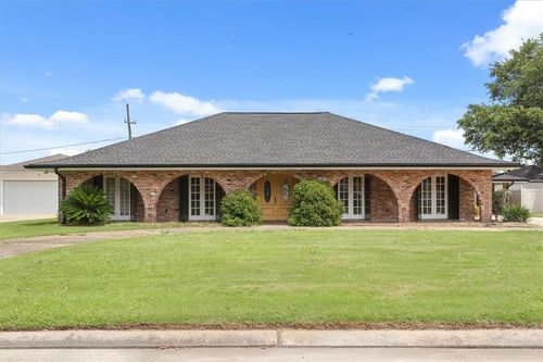 205 Fort Jackson St, Belle Chasse, LA, 70037-2511 | Card Image