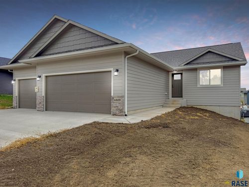 6809 W Viola Ct Court, Sioux Falls, SD, 57107 | Card Image