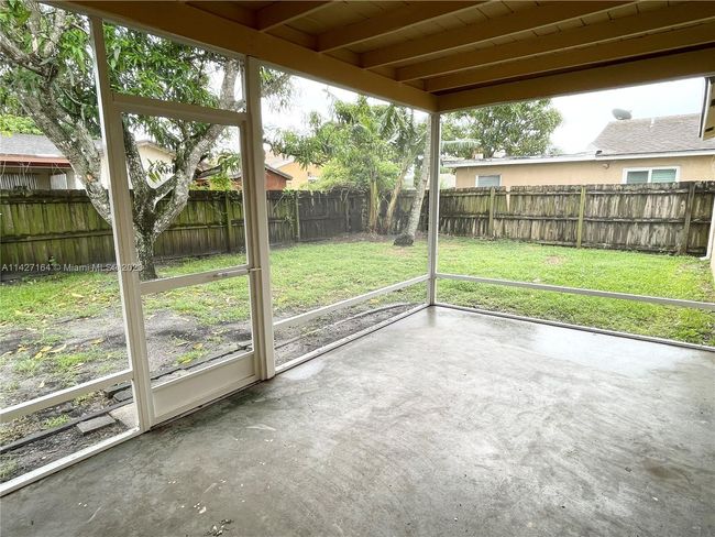 0 - 22676 Sw 65th Ter, House other with 3 bedrooms, 2 bathrooms and null parking in Boca Raton FL | Image 25