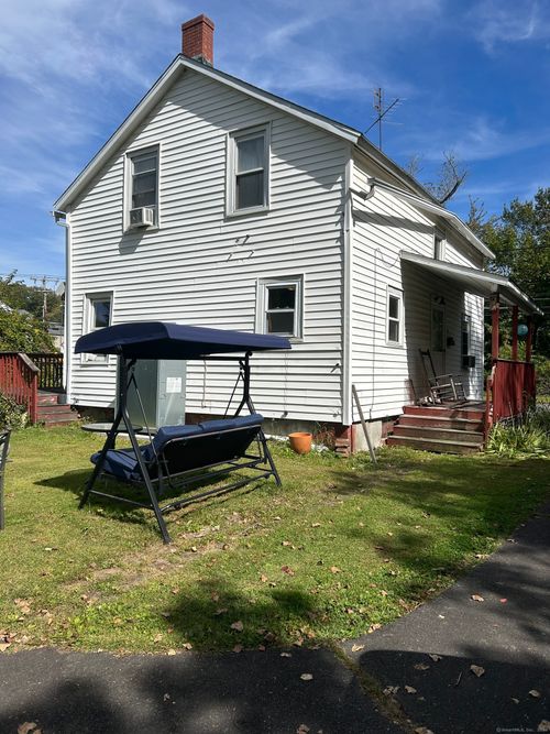 10 Center St, Windsor Locks, CT, 06096-2313 | Card Image