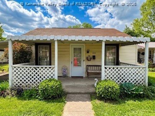 5223 Raven Dr, Charleston, WV, 25306-6244 | Card Image