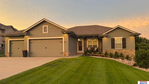615 S 16th St, Fort Calhoun, NE, 68023-3555 | Card Image