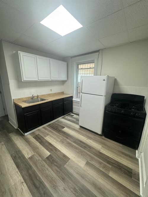 apt-7b-934 Pavonia Ave, Jersey City, NJ, 07306-6451 | Card Image