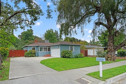 5529 Fallbrook Ave, Woodland Hills, CA, 91367-4327 | Card Image