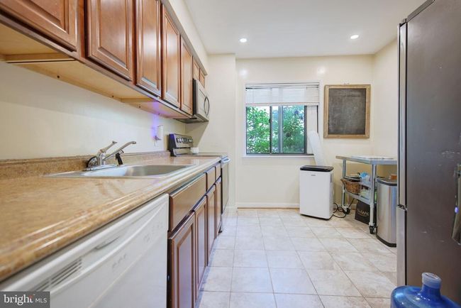 2319 Emerald Heights Ct, Townhouse with 3 bedrooms, 3 bathrooms and null parking in RESTON VA | Image 24