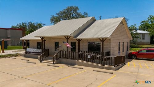 408 N Key Ave, Lampasas, TX, 76550-1847 | Card Image