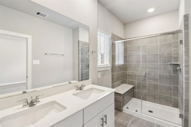 587 Avisa Dr, House other with 3 bedrooms, 3 bathrooms and 2 parking in Kemah TX | Image 22